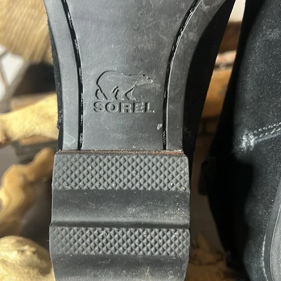 Sorel Farah short, black, suede ankle boot size 9 - Picture 7 of 10